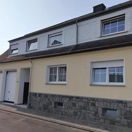 Privathaus - Zimmer & Bad - Naehe Montabaur Privat bolig Siershahn