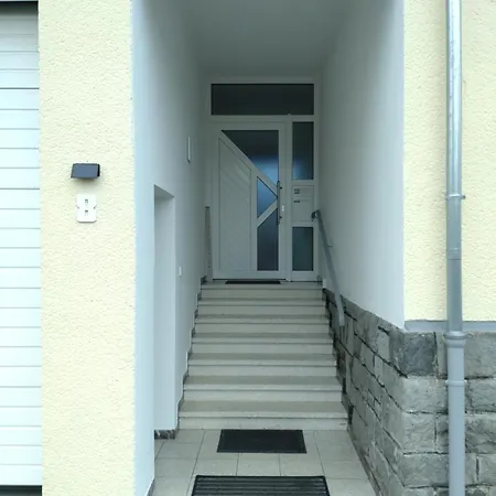 In Jochen's Haus - Naehe Montabaur Siershahn