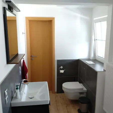 Privathaus - Zimmer & Bad - Naehe Montabaur Privat bolig