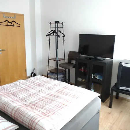 Privathaus - Zimmer & Bad - Naehe Montabaur Privat bolig *