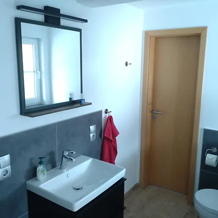 Privathaus - Zimmer & Bad - Naehe Montabaur Privat bolig *