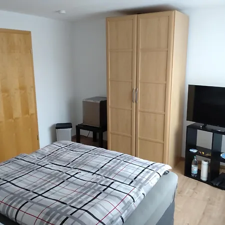 Privathaus - Zimmer & Bad - Naehe Montabaur Privat bolig