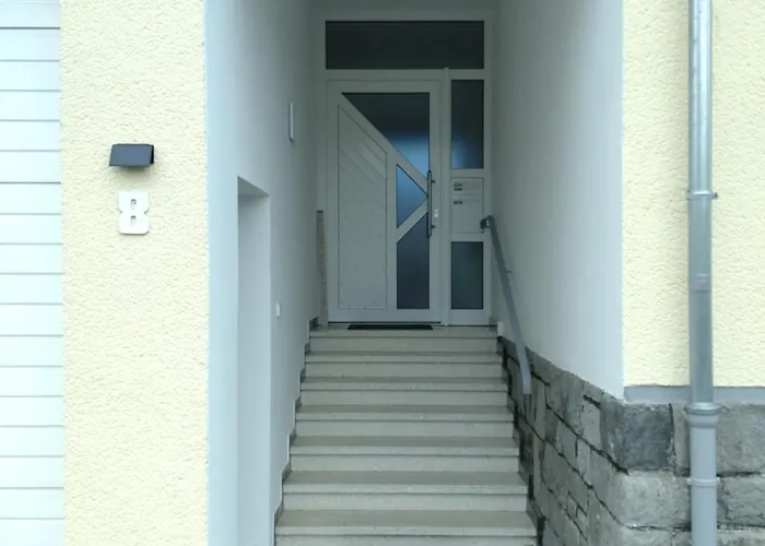 Jochen's Haus - Rooms, Wifi, Tv Siershahn