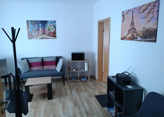 Privatunterkunft Jochen's Haus - Rooms, Wifi, Tv